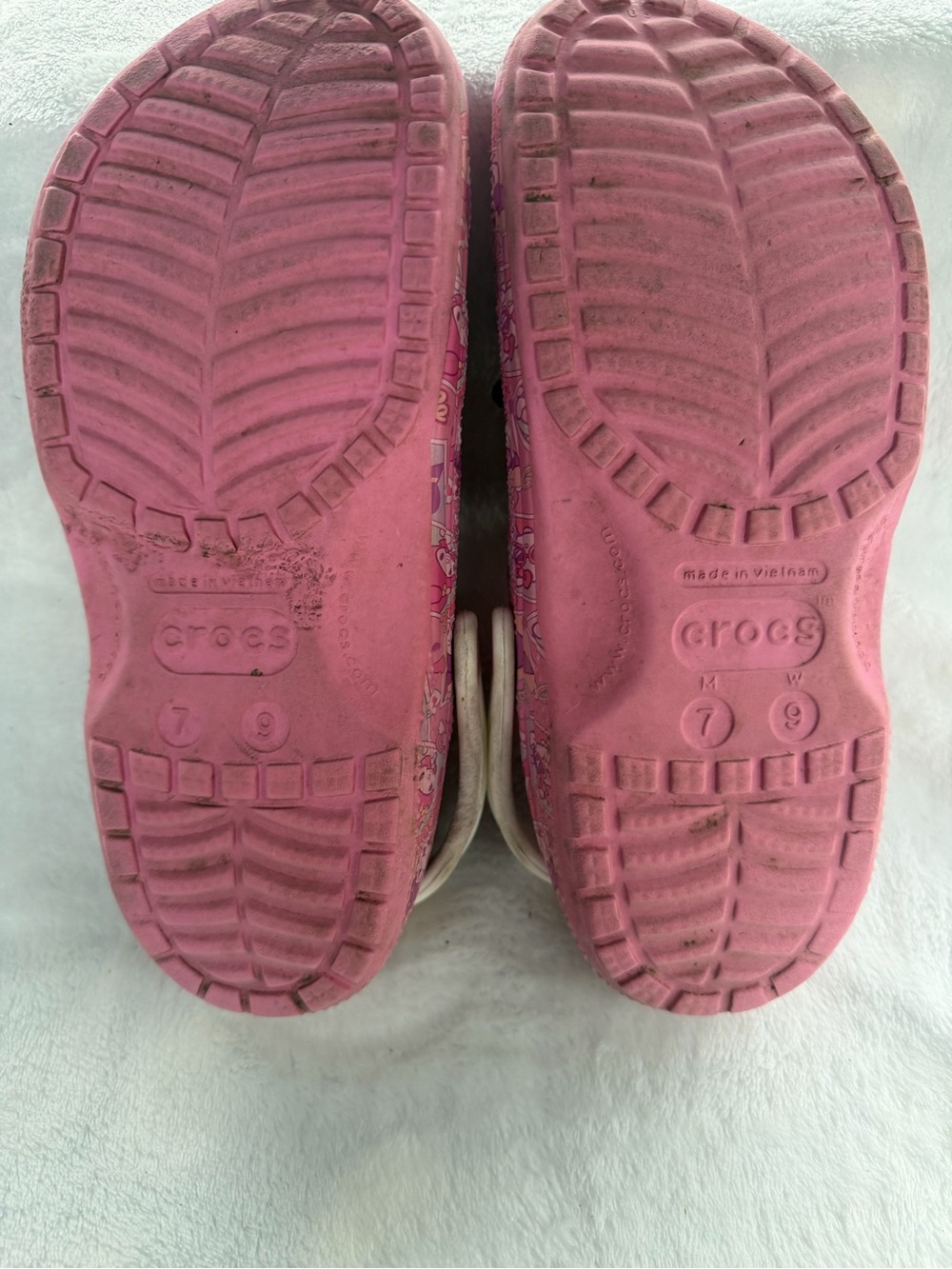 Crocs Hello Kitty and Friends Classic Clogs Pink Womens Size 9 With Jibbitz - Picture 6 of 6